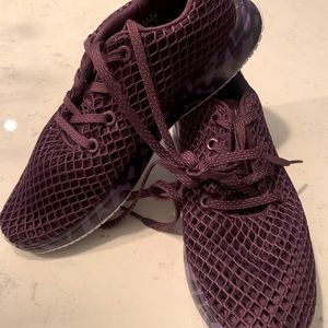 NoBull Women’s Sneakers Size 7